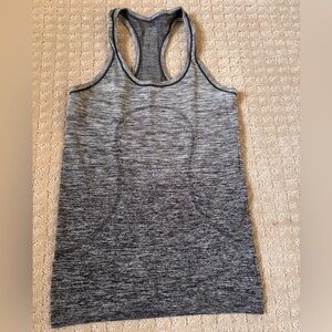 lululemon swiftly tank, size 4